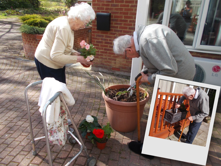 An afternoon of gardening at Abbotsleigh Care Home