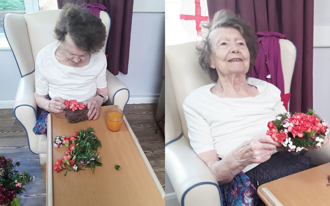 Bringing Chelsea flowers to Abbotsleigh Care Home