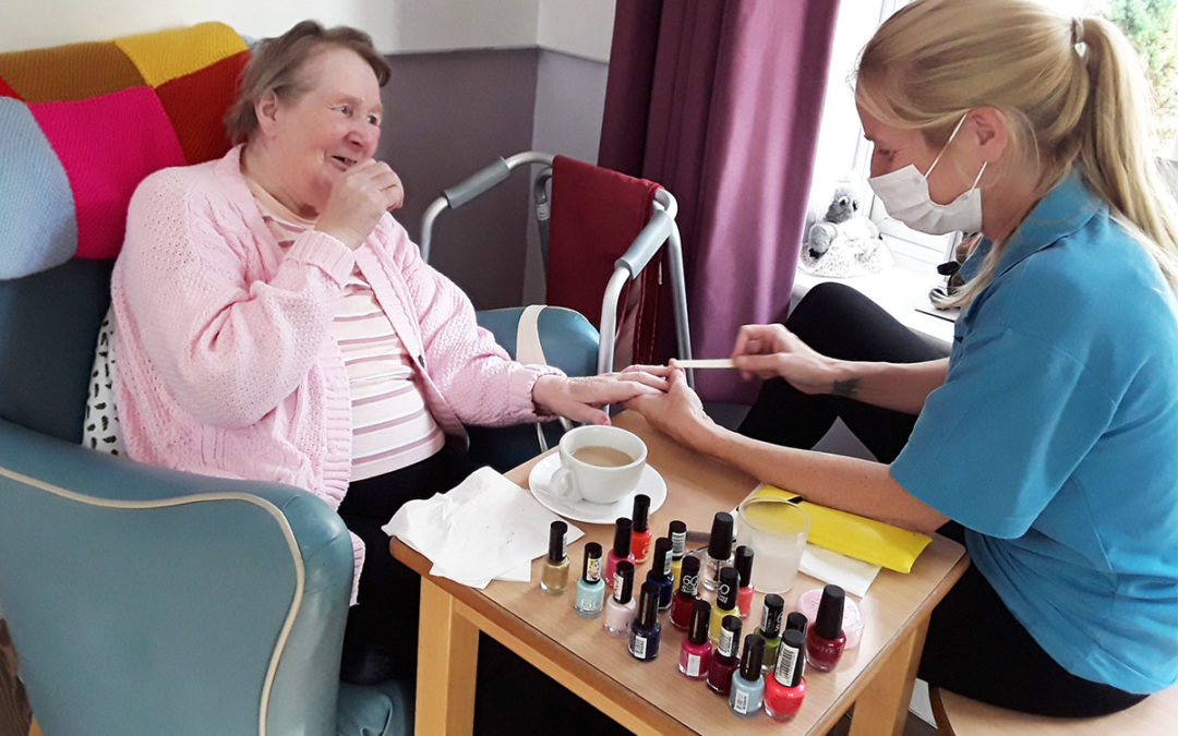 From creative bird feeders to colourful nails at Abbotsleigh Care Home