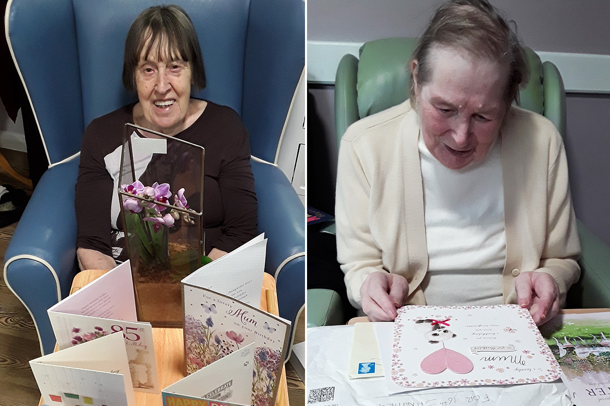Two Abbotsleigh Care Home residents with their birthday cards